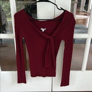 Wow Couture Burgundy Knit Top🌿